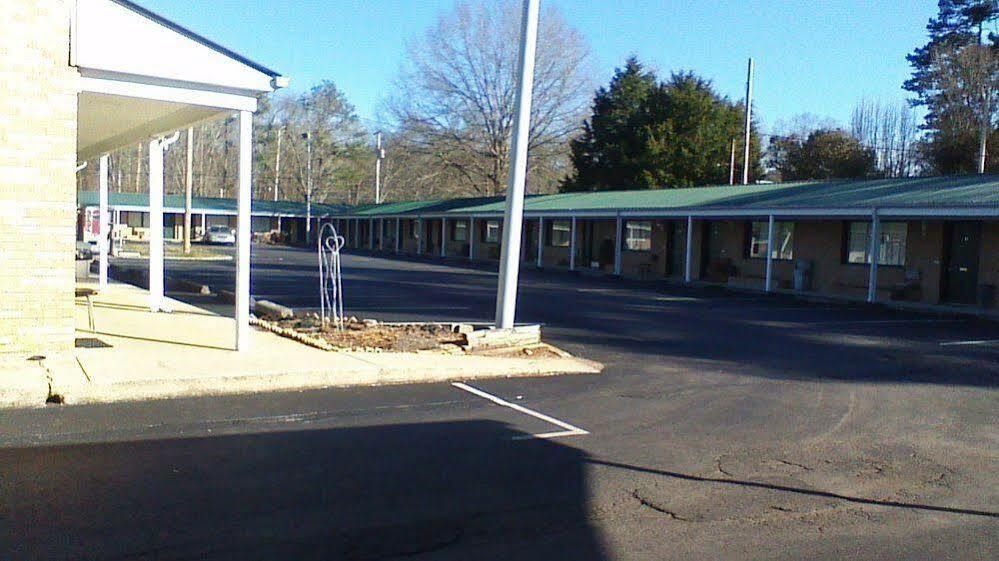 Liberty Inn Scottsboro Exteriör bild